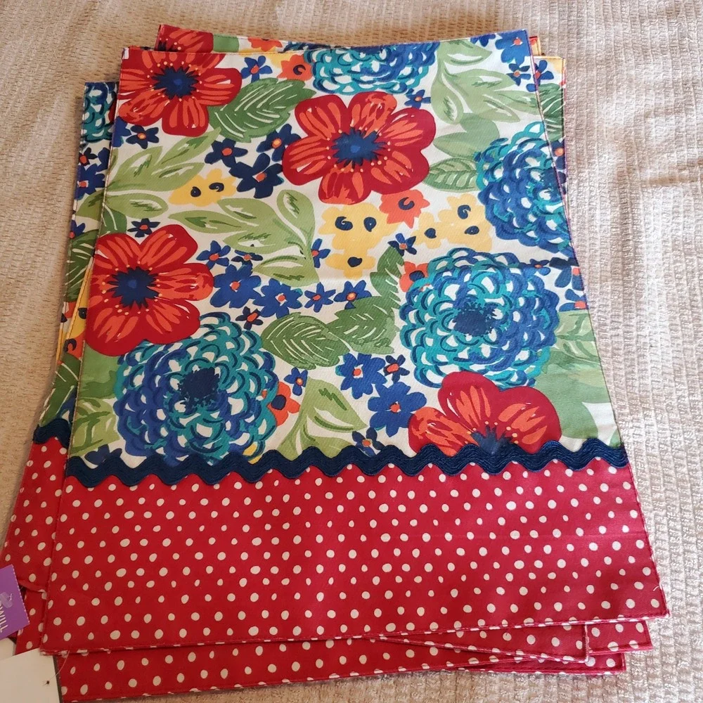 The Pioneer Woman Floral Polka Dot Placemats Set of 4 Red Blue Yellow Farmhouse